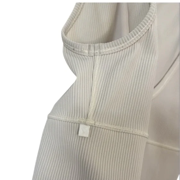 Lululemon Power Pivot - Picture 4 of 4